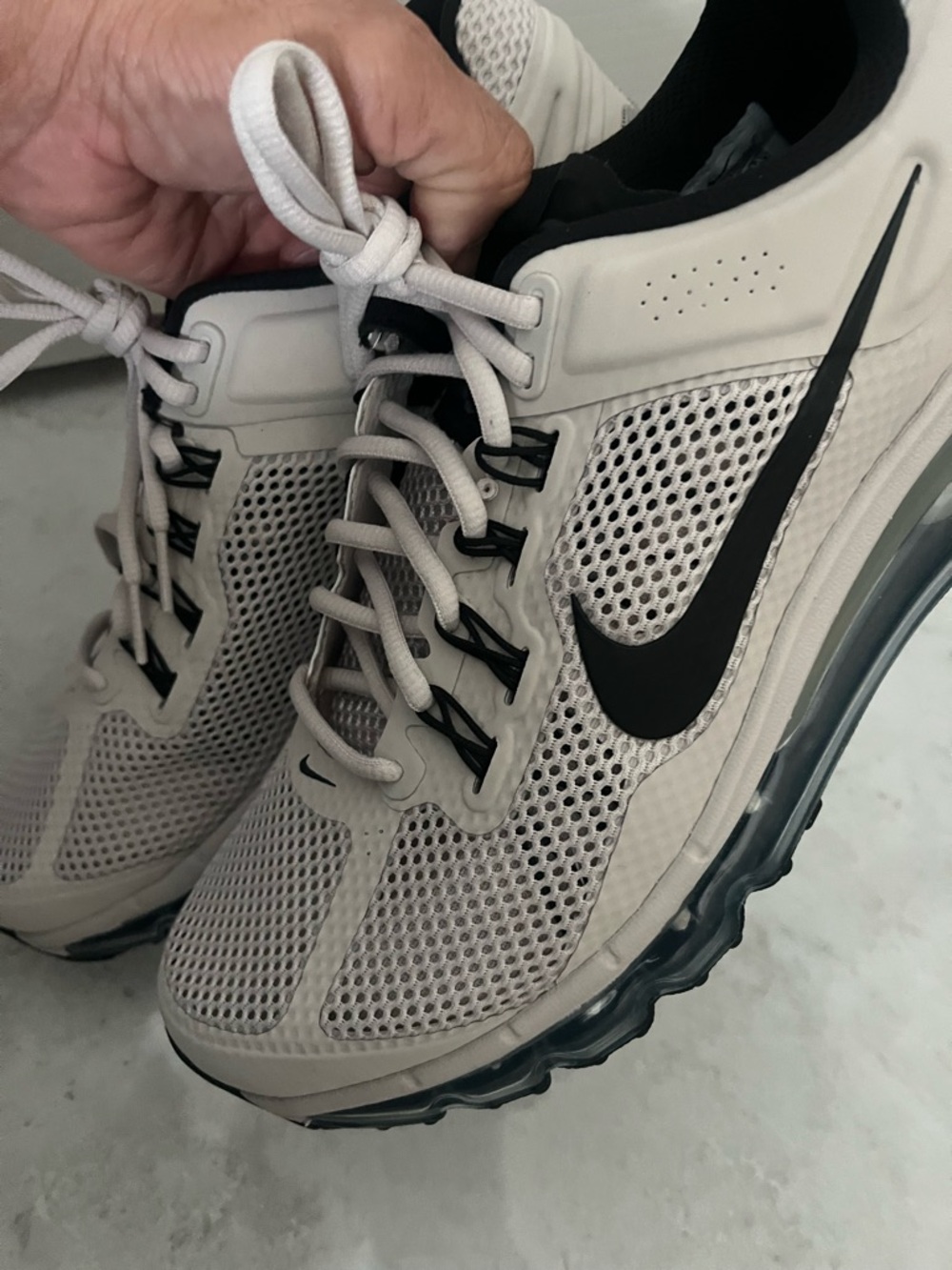 Nike Men’s Nike Air Max 2013 Desert Sand Beige Bone Black FZ3156-008 Men’s new